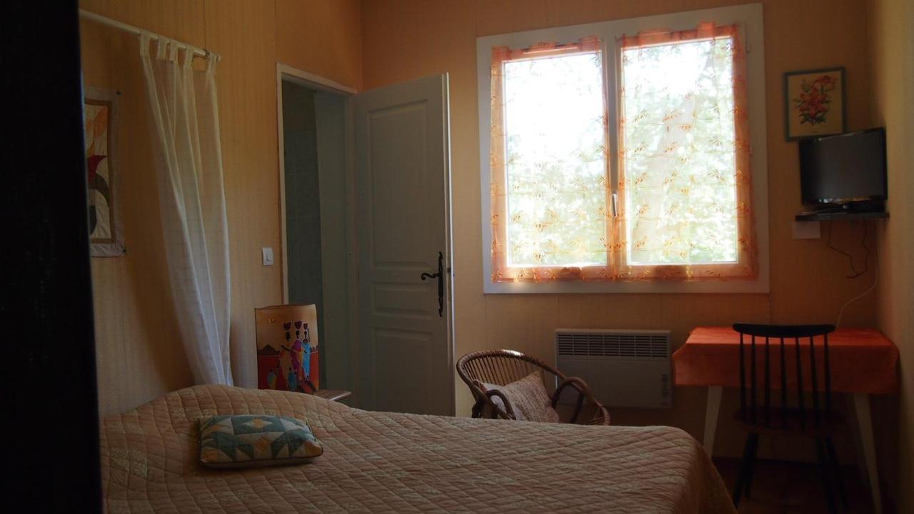 La Cheneraie Bed & Breakfast Vezenobres Eksteriør bilde