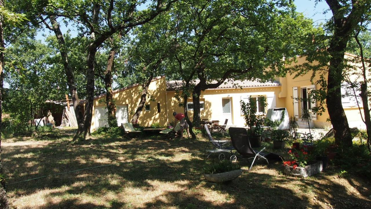 La Cheneraie Bed & Breakfast Vezenobres Eksteriør bilde